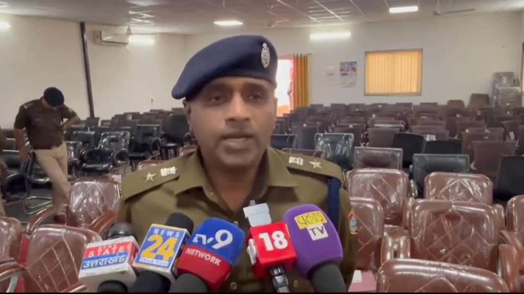 हल्द्वानी में होली पर हुड़दंगियों की खैर नहीं! SSP मंजुनाथ टीसी ने पुलिस को दिए सख्त निर्देश, टशनबाजी और रंजिश पर रहेगी नज़र
